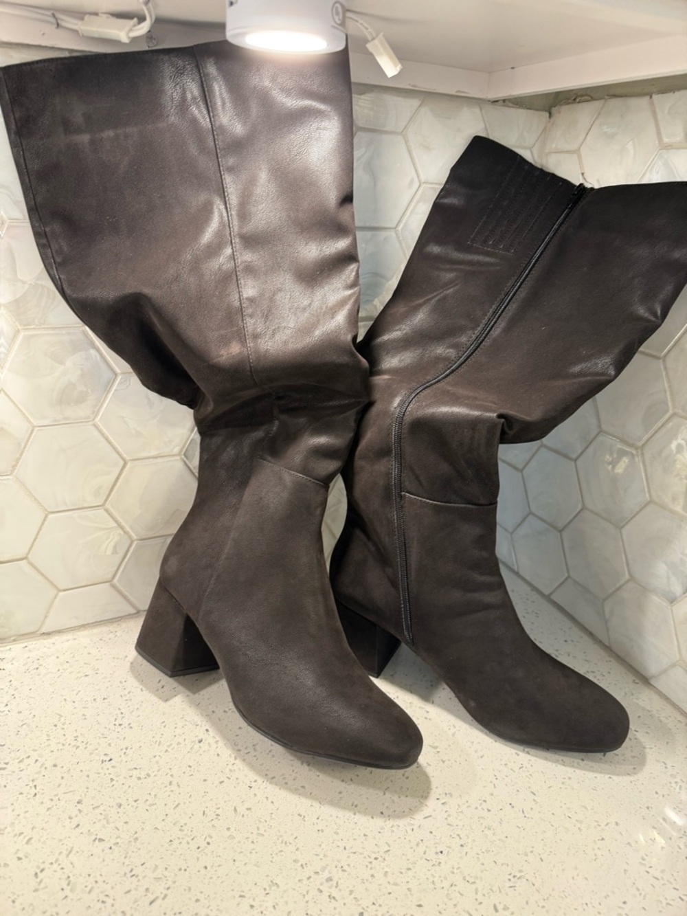 Eloqui Black Brown Knee High Boots Sz 9.5 Wide Calf Heels Comfy New Box